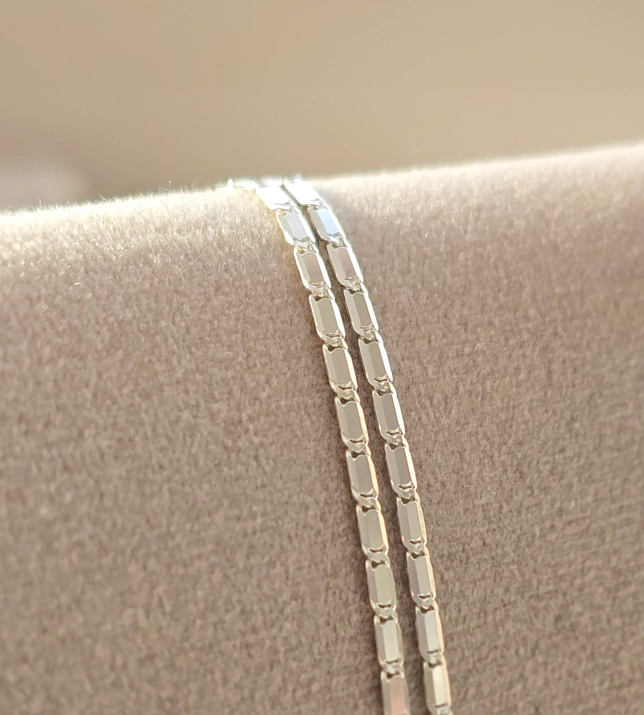 Łańcuszek srebrny taśma segmentowy 925