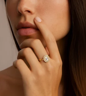 Złoty pierścionek retro owal