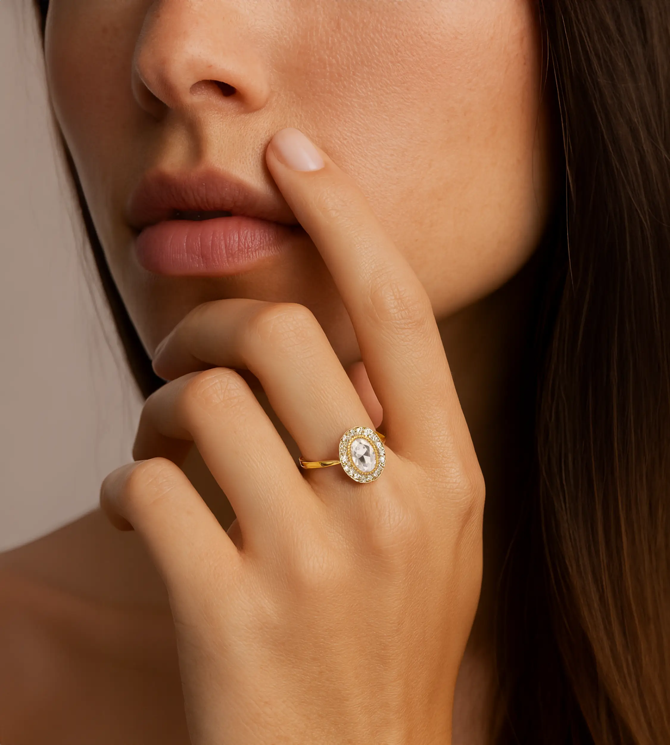 Złoty pierścionek retro owal