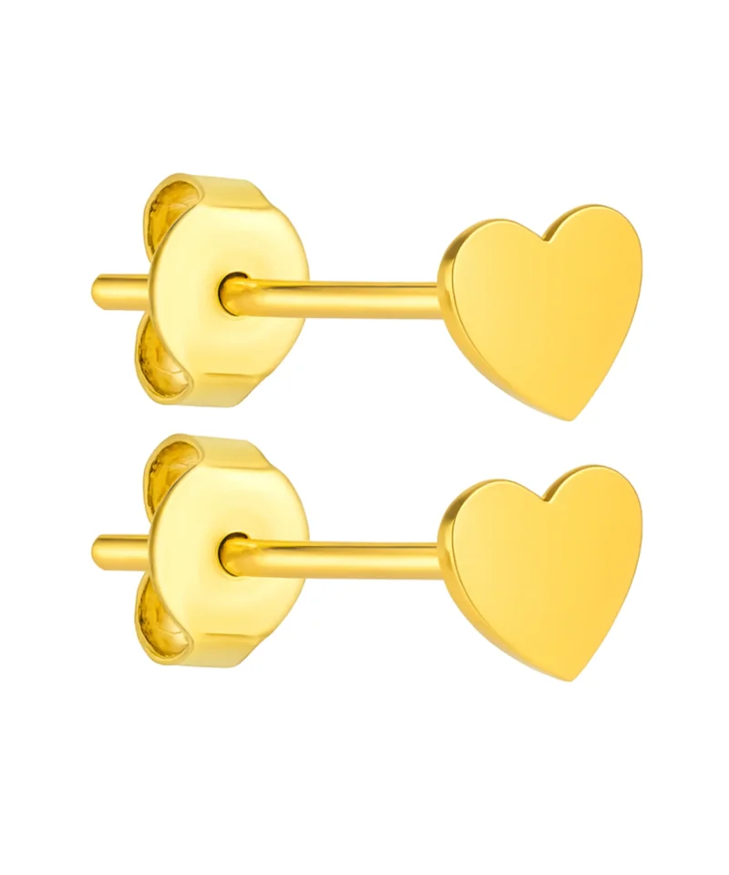 Złote kolczyki w kształcie serca o średnicy 0,45 cm, minimalistyczne i gładkie, idealne do codziennych i eleganckich stylizacji, doskonałe na prezent.