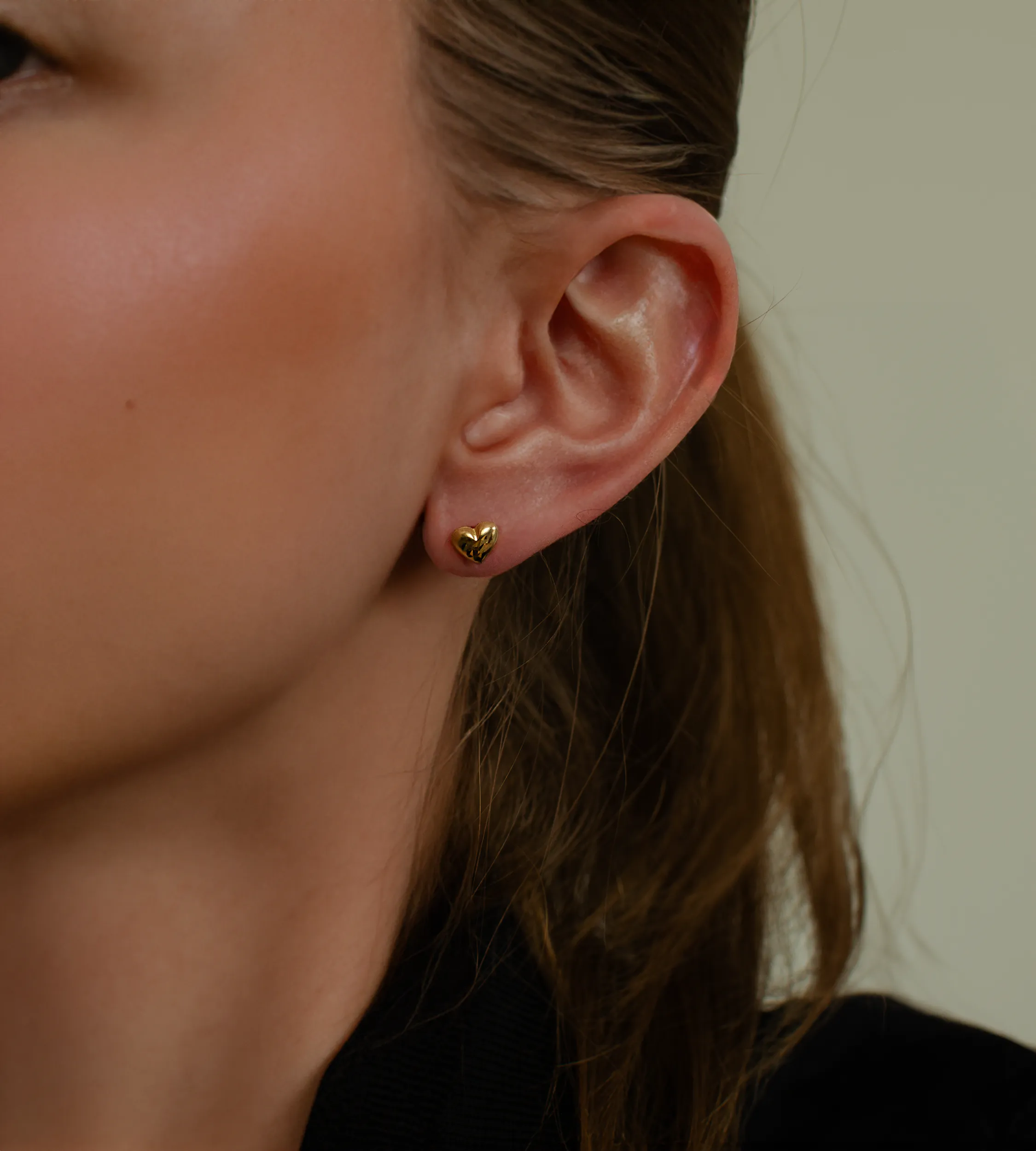 Złote kolczyki 585 serca diamentowane