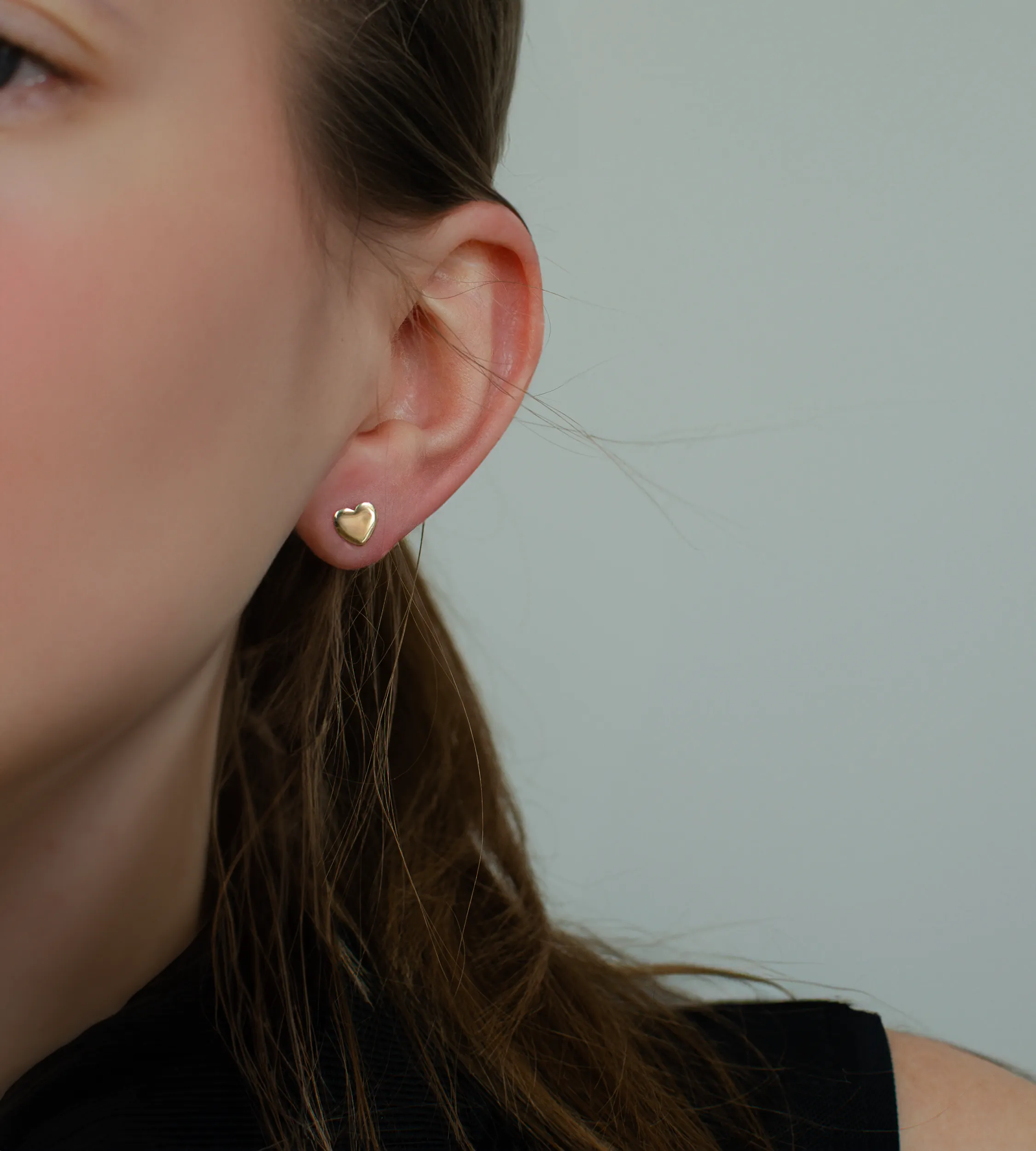 Złote kolczyki serduszka 585 średnie