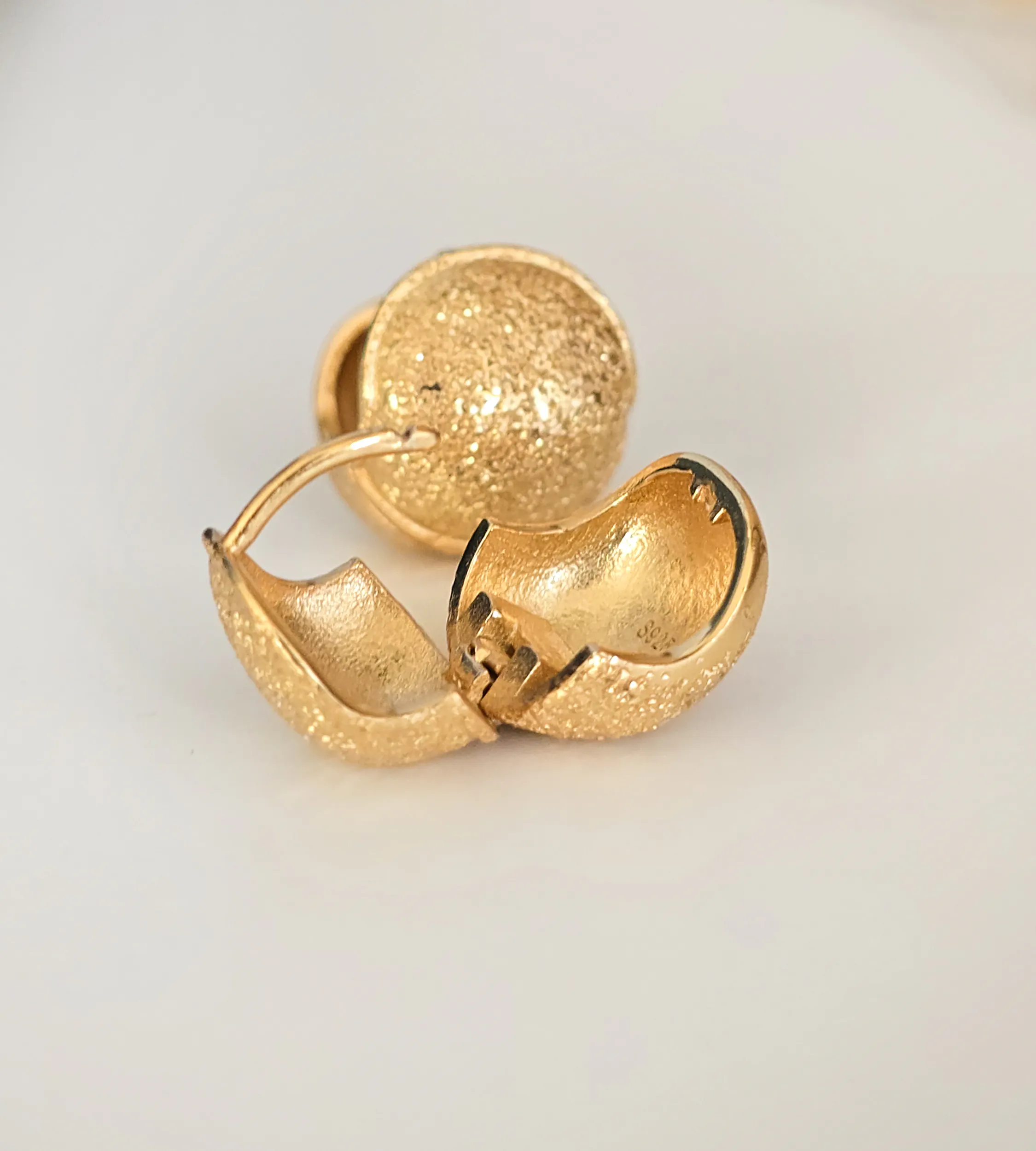 Kolczyki owalne muszle srebro pozłacane