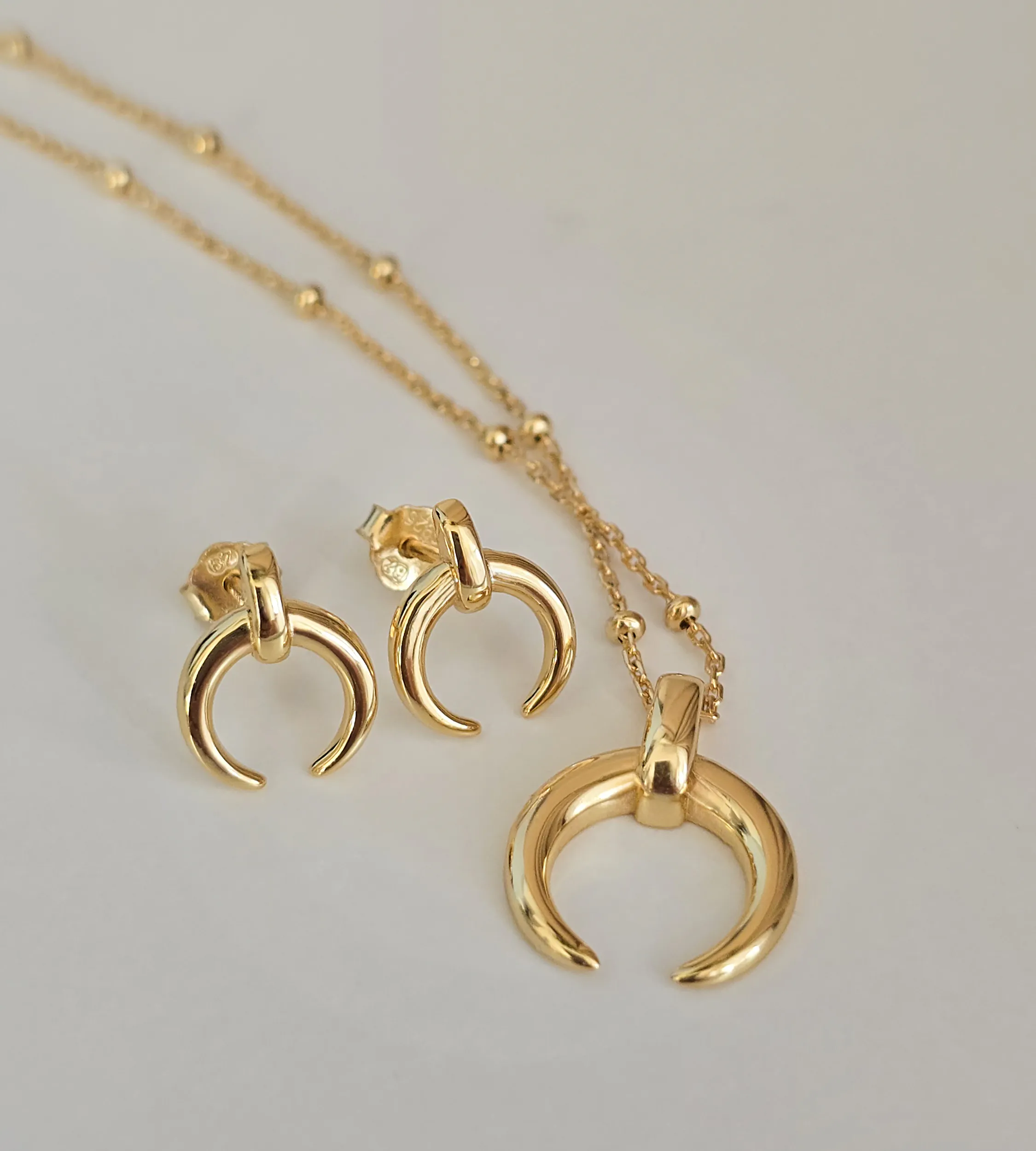 Naszyjnik księżyc srebrny pozłacany