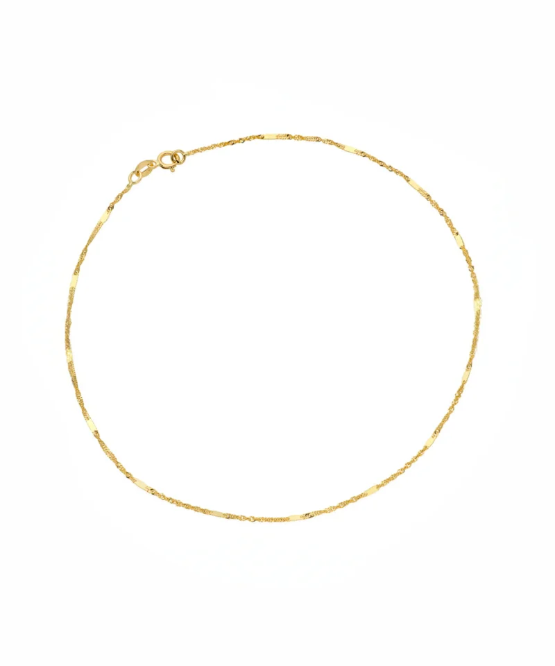 Cienka złota bransoletka singapur 585 z blaszkami – packshot na białym tle